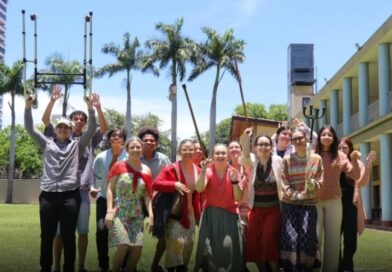 Terceirão do Colégio Salesiano antecipa a chegada da melhor idade em trote divertido Terceirão do Colégio Salesiano antecipa a chegada da melhor idade em trote divertido