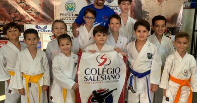 Equipe de Karate do Colégio Salesiano conquista seis medalhas em torneio interestadual